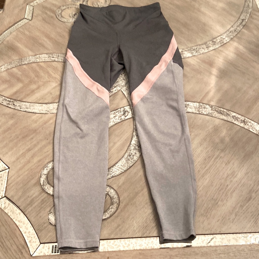 Old Navy Tri-Color Leggings size S